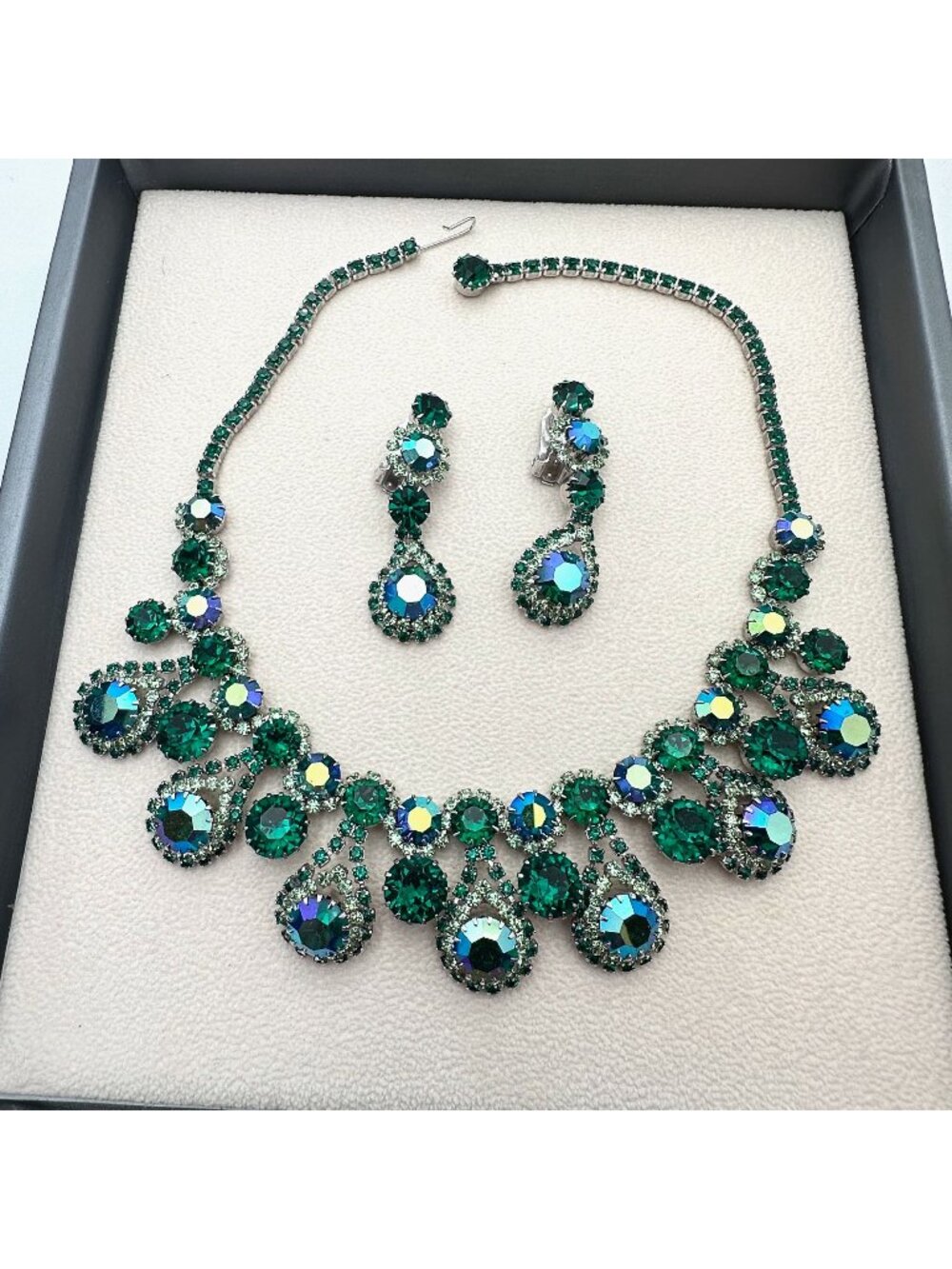 Vintage Unsigned Kramer Green Rhinestone Silver Necklace Earrings Set PRISTINE